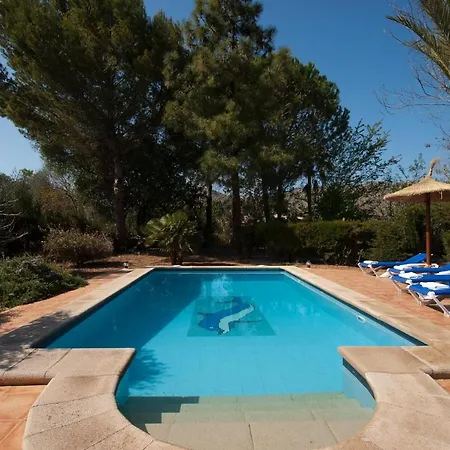 Sleeps 4 Air Con Villa *